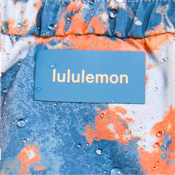 Lululemon Men’s Water-Repellent Hiking Short Backcountry Camo Blue Orange Medium - Picture 3 of 3